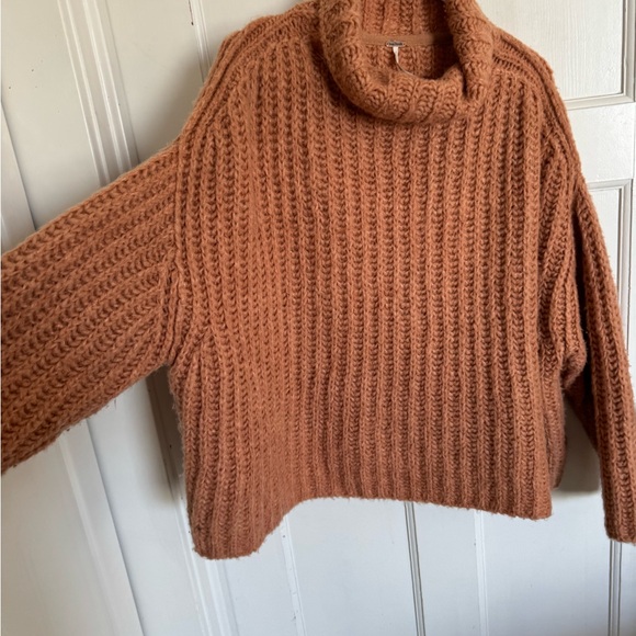 Free People Fluffy Foxy oversized sweater size medium. - Picture 2 of 8